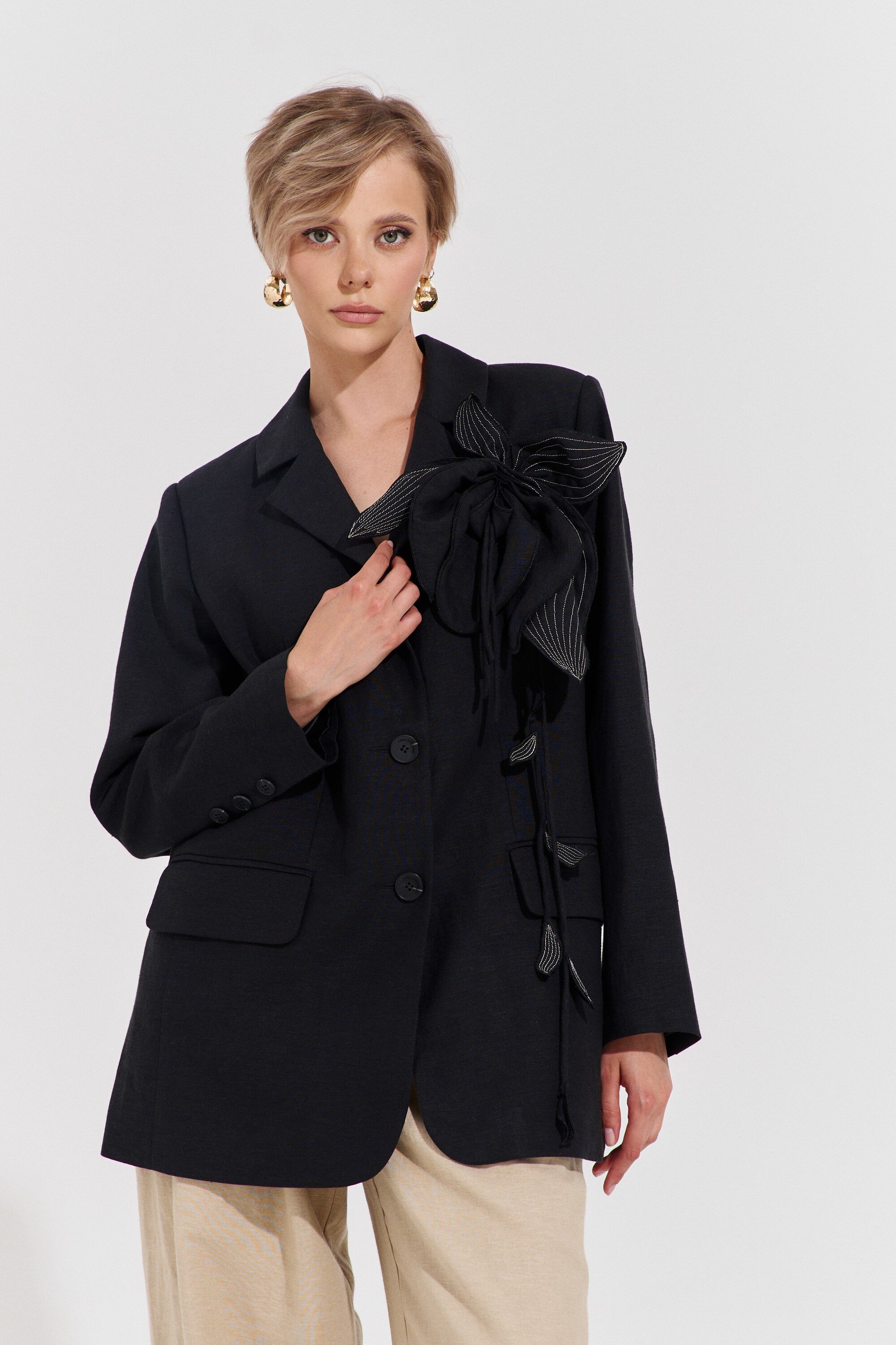 A2527/4, A2527/6, АК335